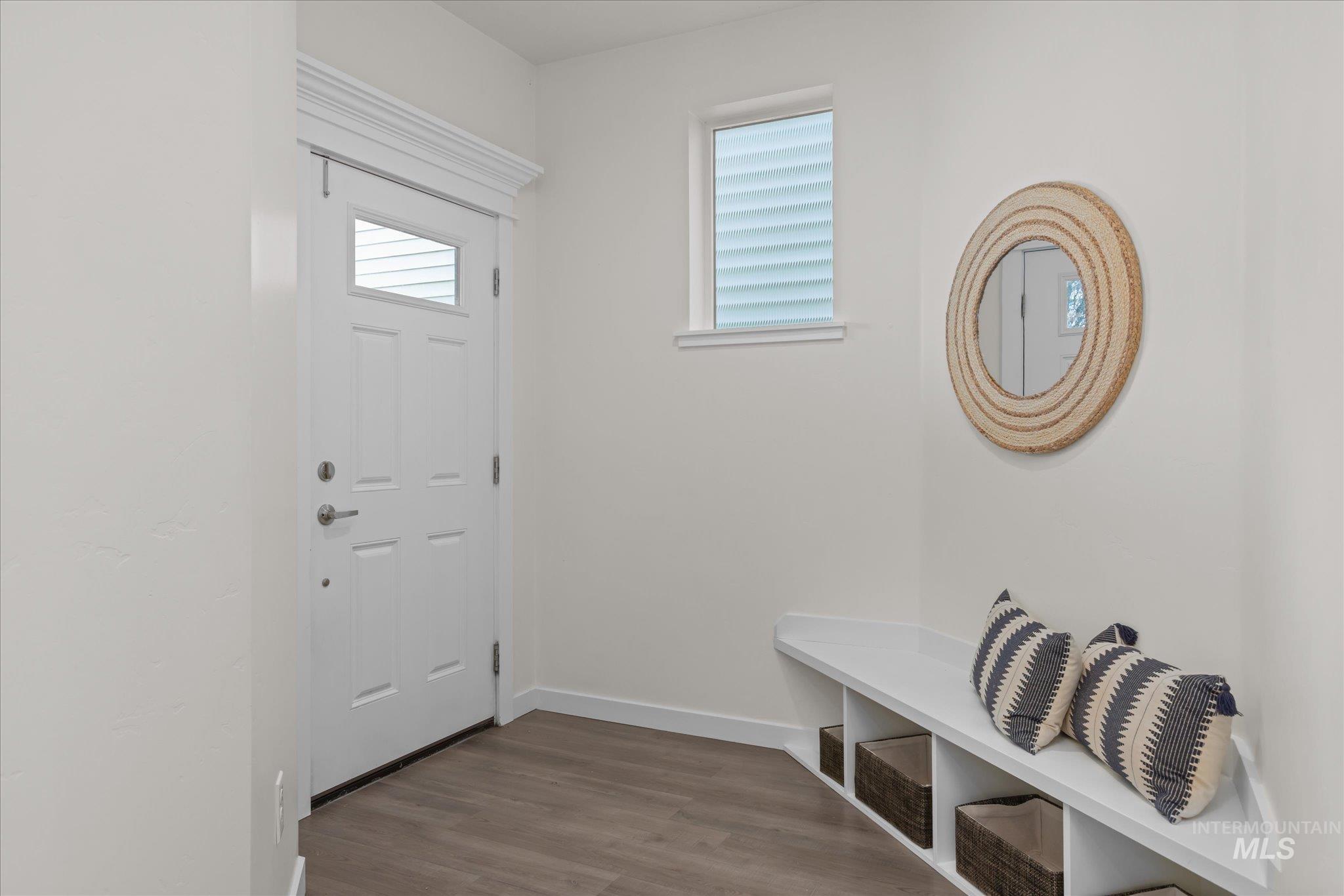 1885 N Justin Ave, Meridian, Idaho 83646-6516, 4 Bedrooms, 2.5 Bathrooms, Residential For Sale, Price $467,900,MLS 98973616