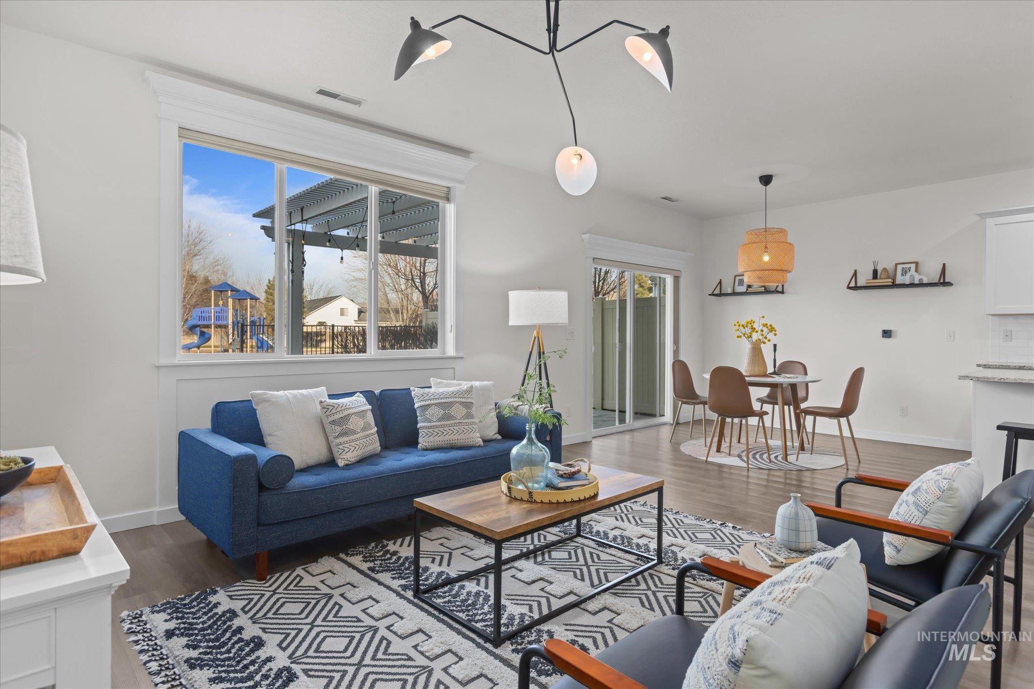 1885 N Justin Ave, Meridian, Idaho 83646-6516, 4 Bedrooms, 2.5 Bathrooms, Residential For Sale, Price $467,900,MLS 98973616