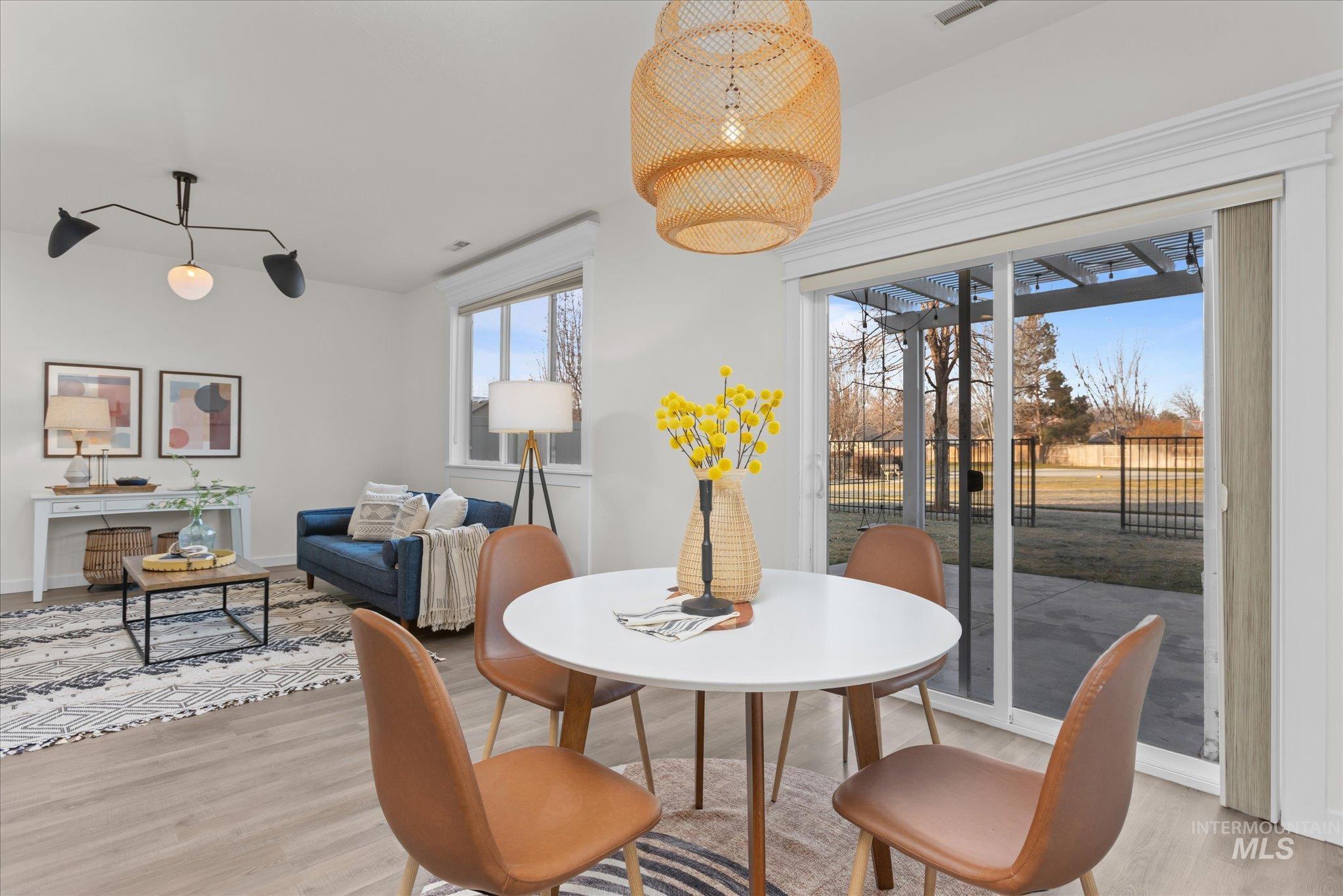 1885 N Justin Ave, Meridian, Idaho 83646-6516, 4 Bedrooms, 2.5 Bathrooms, Residential For Sale, Price $467,900,MLS 98973616