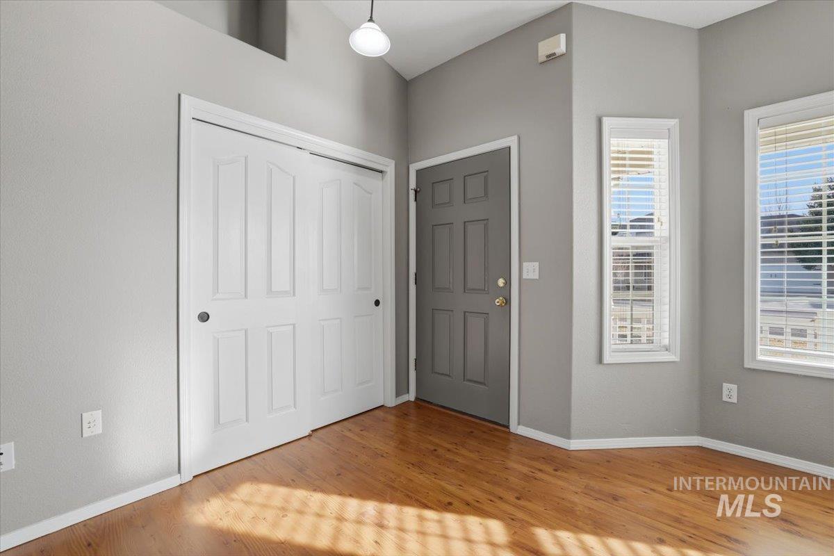 3273 N Chatterton Way, Boise, Idaho 83713, 3 Bedrooms, 2 Bathrooms, Residential For Sale, Price $409,999,MLS 98973617