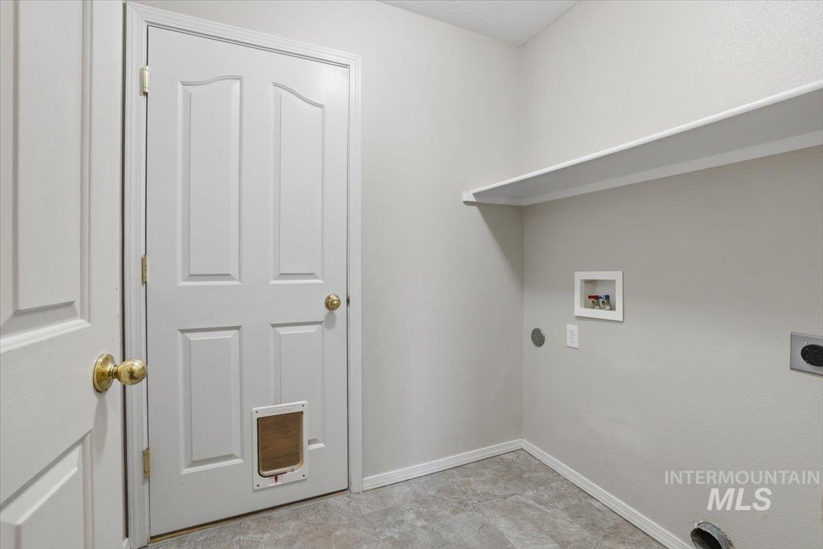 3273 N Chatterton Way, Boise, Idaho 83713, 3 Bedrooms, 2 Bathrooms, Residential For Sale, Price $409,999,MLS 98973617