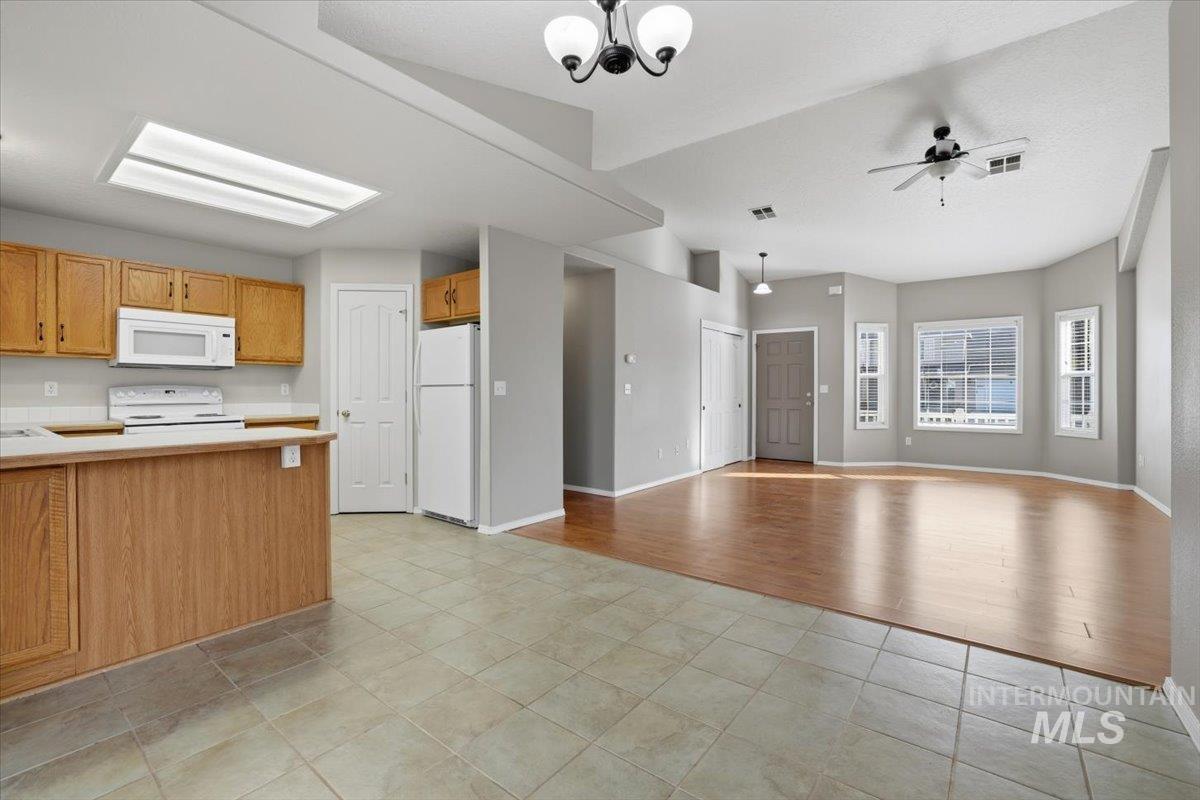 3273 N Chatterton Way, Boise, Idaho 83713, 3 Bedrooms, 2 Bathrooms, Residential For Sale, Price $409,999,MLS 98973617