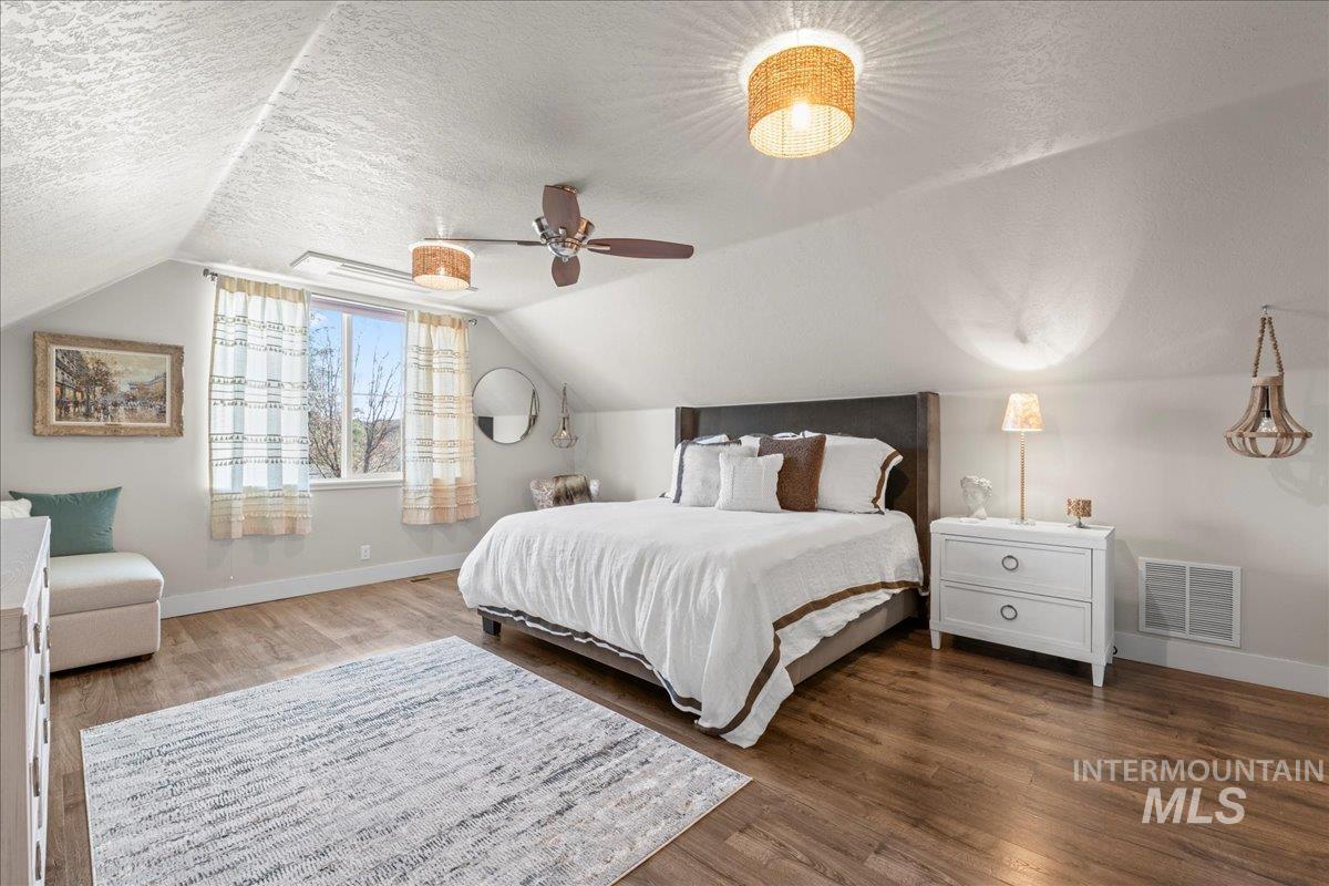 2856 S. Wise Way, Boise, Idaho 83716, 4 Bedrooms, 3 Bathrooms, Residential For Sale, Price $859,000,MLS 98973620