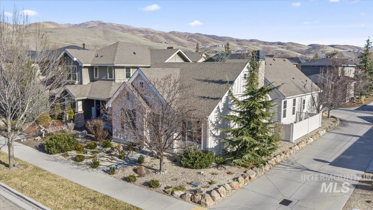 2856 S. Wise Way, Boise, Idaho 83716, 4 Bedrooms, 3 Bathrooms, Residential For Sale, Price $859,000,MLS 98973620