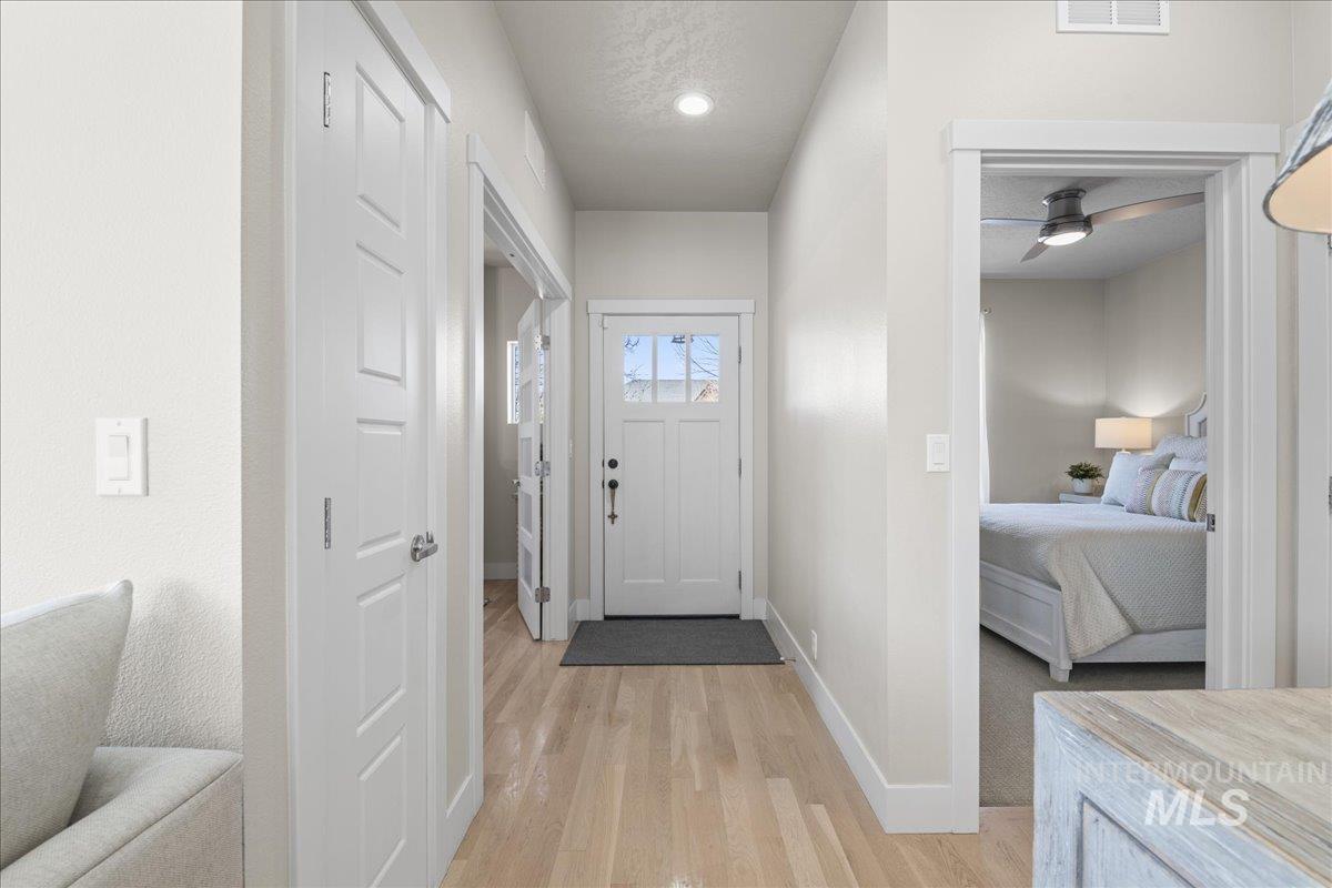 2856 S. Wise Way, Boise, Idaho 83716, 4 Bedrooms, 3 Bathrooms, Residential For Sale, Price $859,000,MLS 98973620