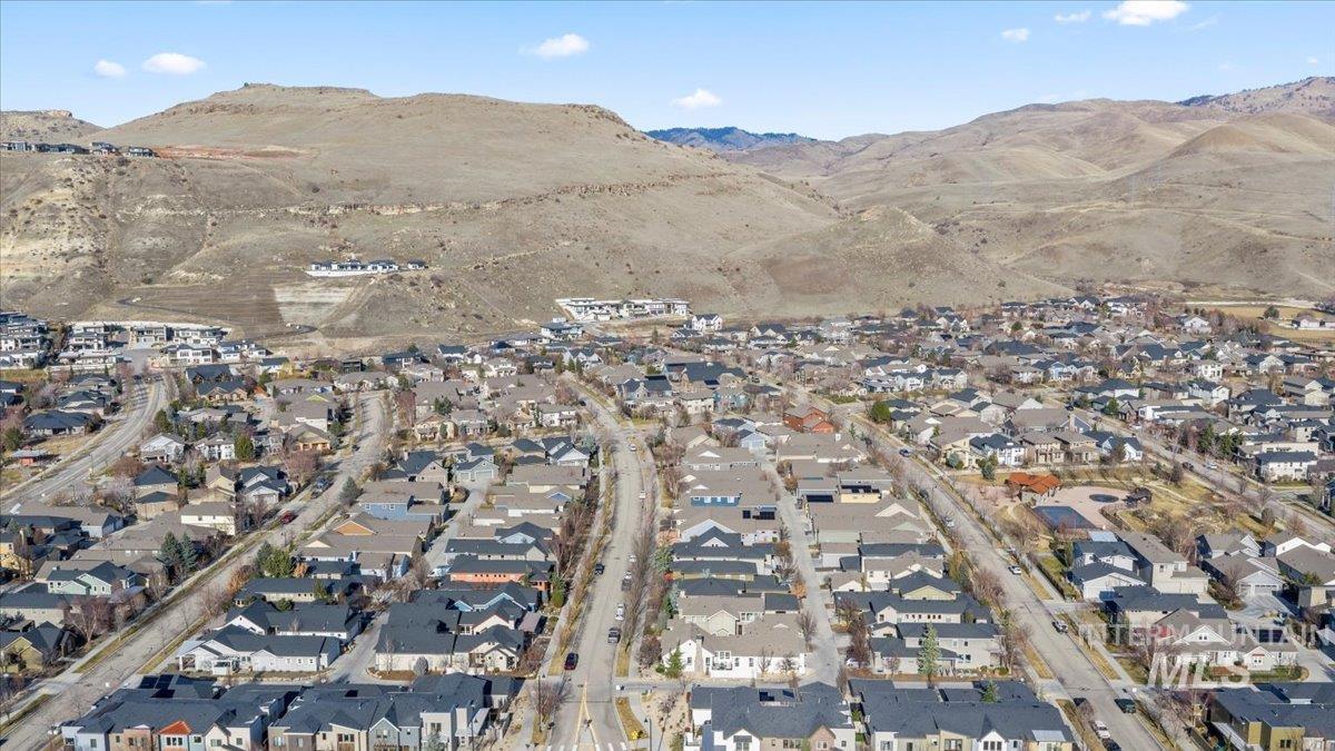 2856 S. Wise Way, Boise, Idaho 83716, 4 Bedrooms, 3 Bathrooms, Residential For Sale, Price $859,000,MLS 98973620