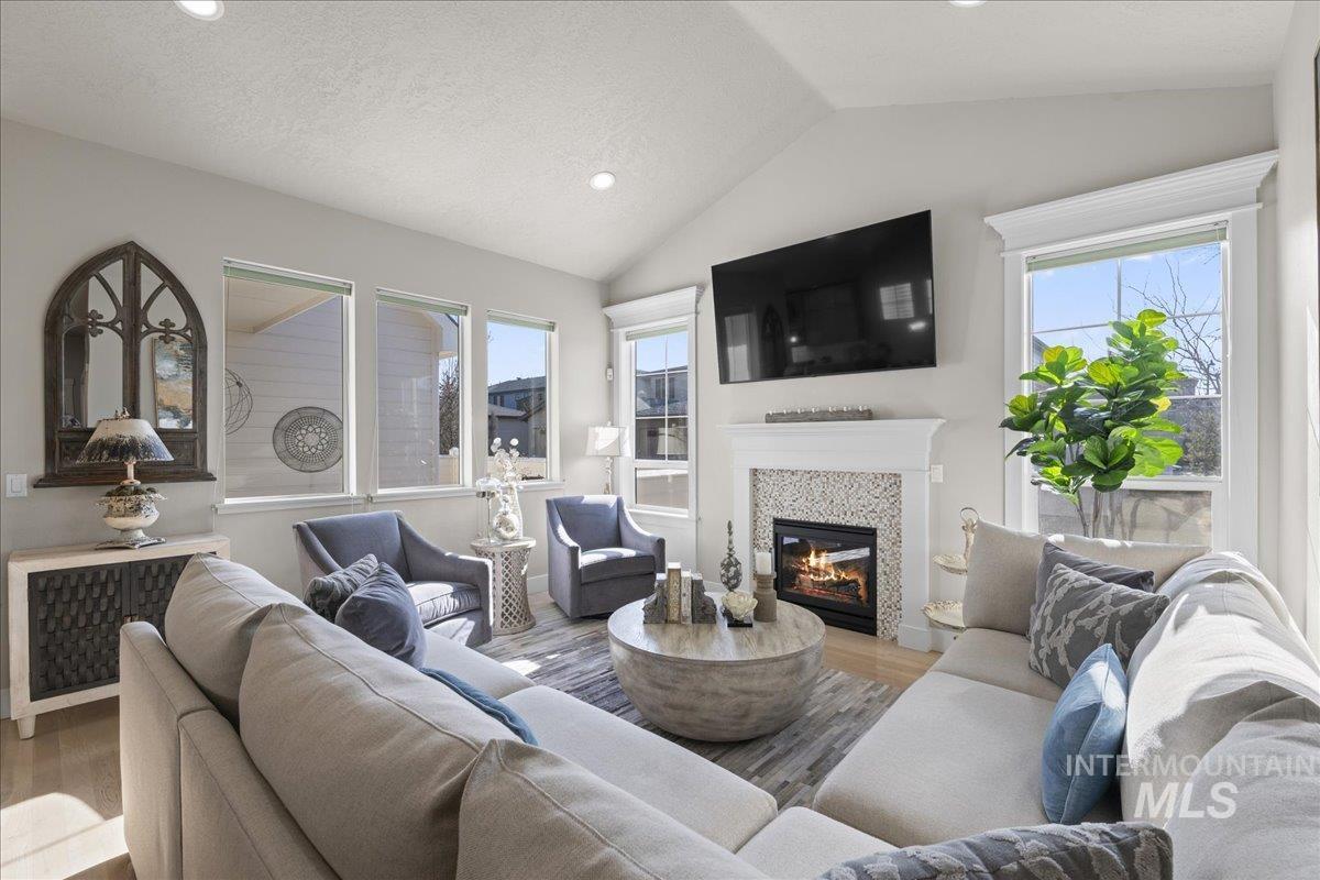 2856 S. Wise Way, Boise, Idaho 83716, 4 Bedrooms, 3 Bathrooms, Residential For Sale, Price $859,000,MLS 98973620