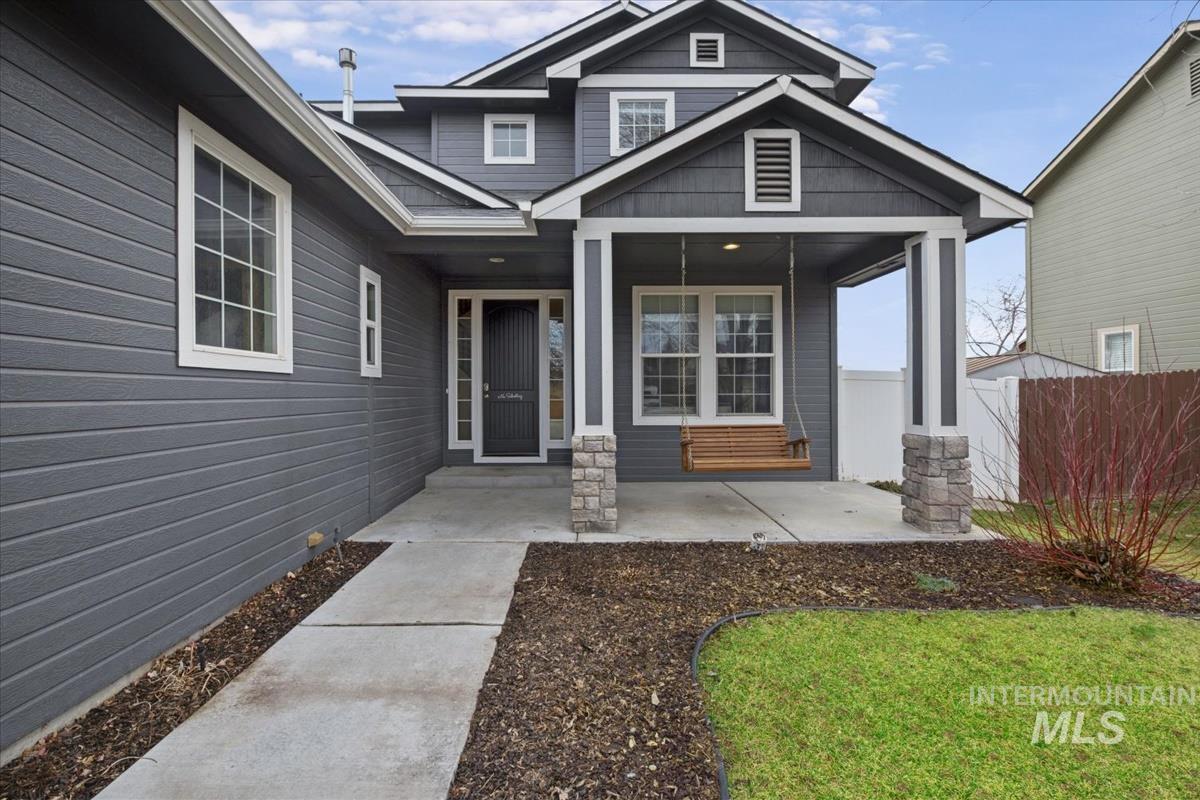 1915 W Aberdeen Ave, Nampa, Idaho 83686, 3 Bedrooms, 2.5 Bathrooms, Residential For Sale, Price $459,900,MLS 98973621