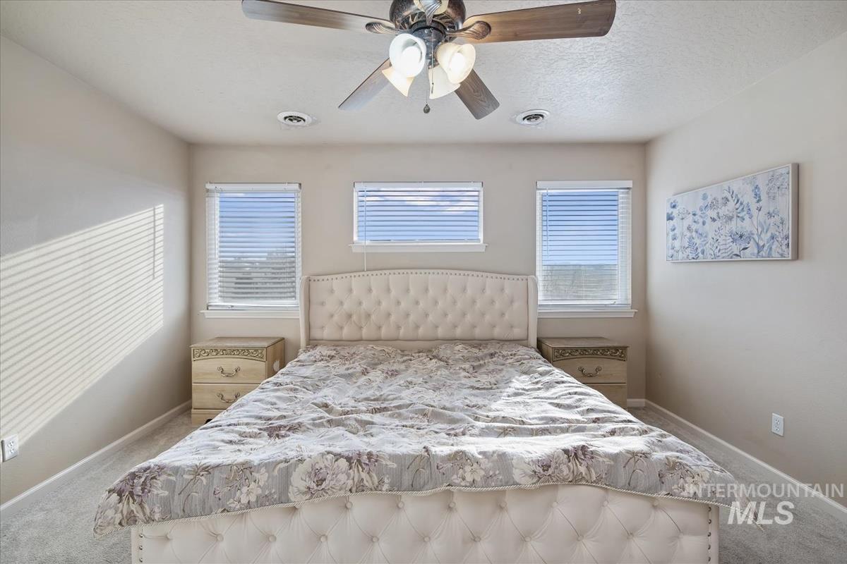 1915 W Aberdeen Ave, Nampa, Idaho 83686, 3 Bedrooms, 2.5 Bathrooms, Residential For Sale, Price $459,900,MLS 98973621