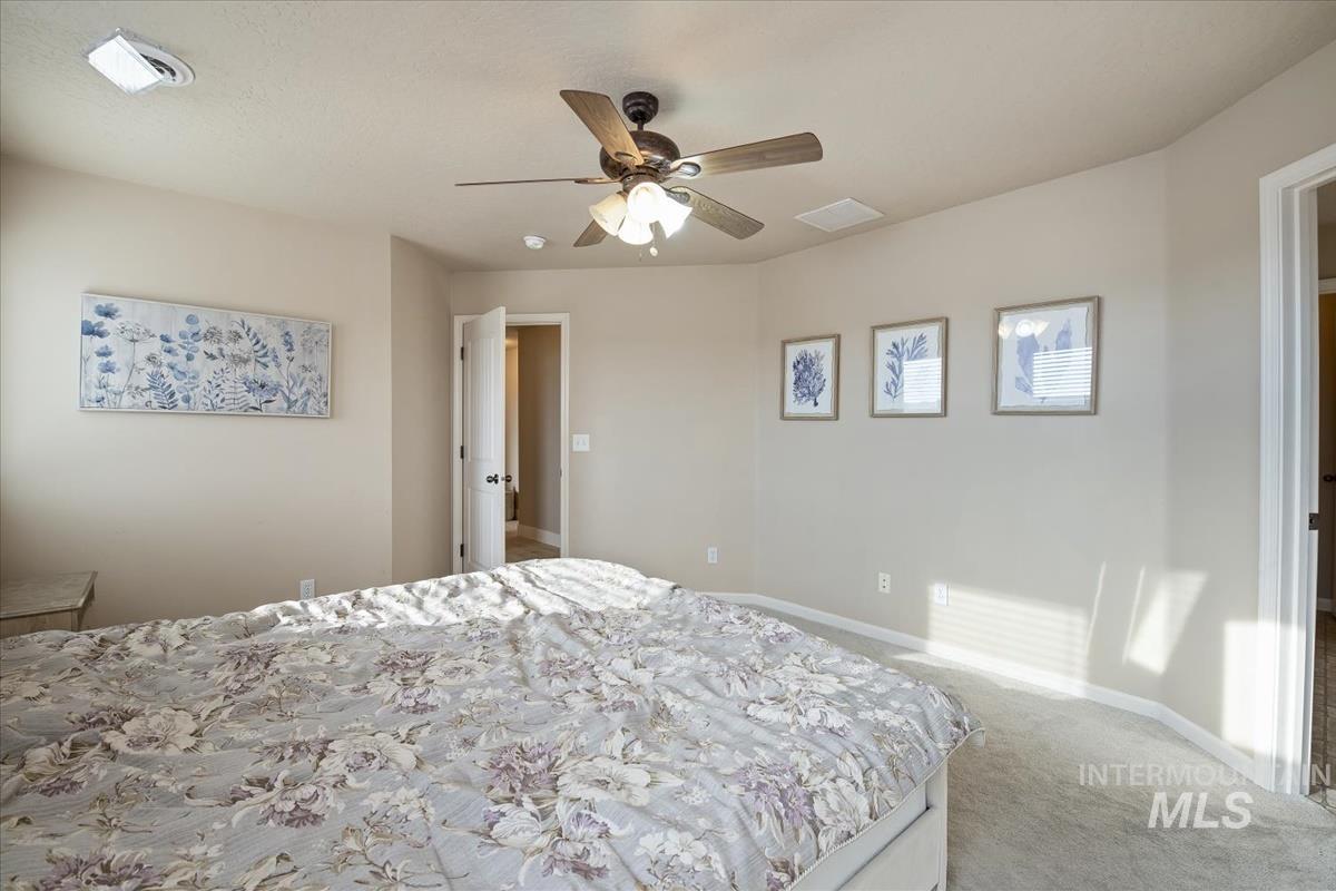 1915 W Aberdeen Ave, Nampa, Idaho 83686, 3 Bedrooms, 2.5 Bathrooms, Residential For Sale, Price $459,900,MLS 98973621