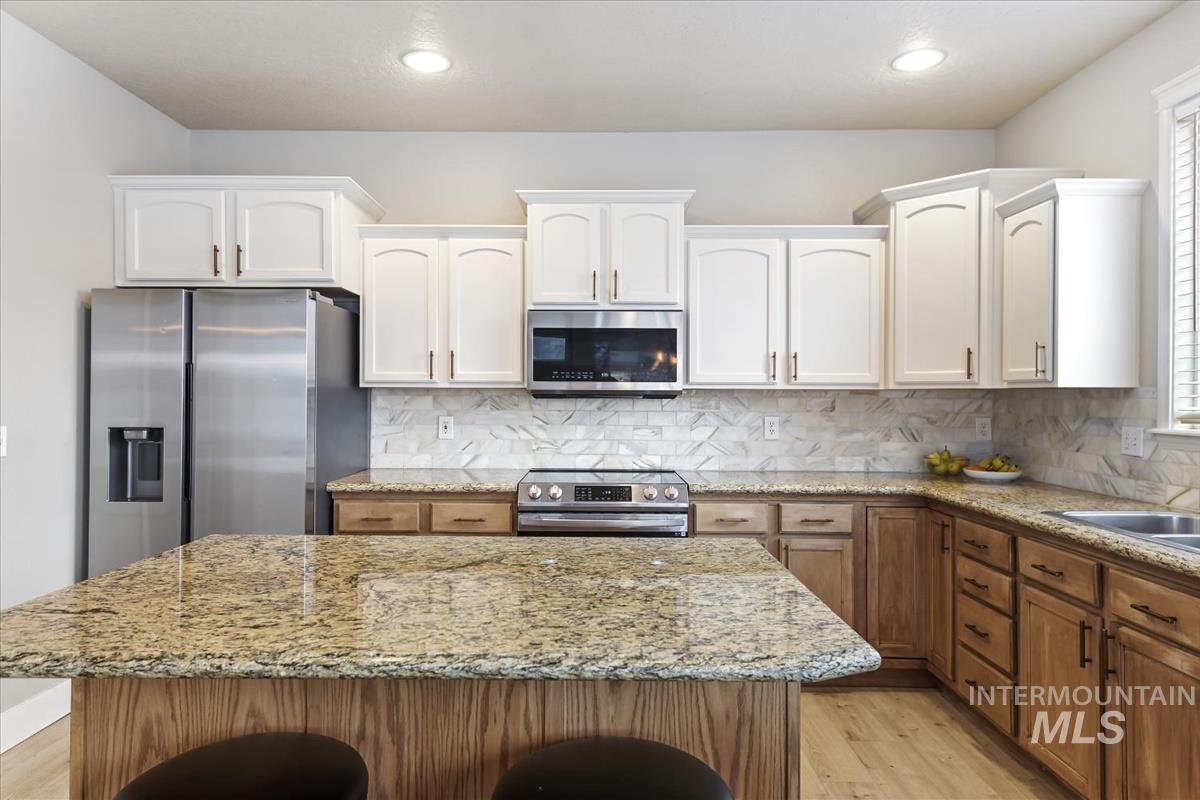 1915 W Aberdeen Ave, Nampa, Idaho 83686, 3 Bedrooms, 2.5 Bathrooms, Residential For Sale, Price $459,900,MLS 98973621