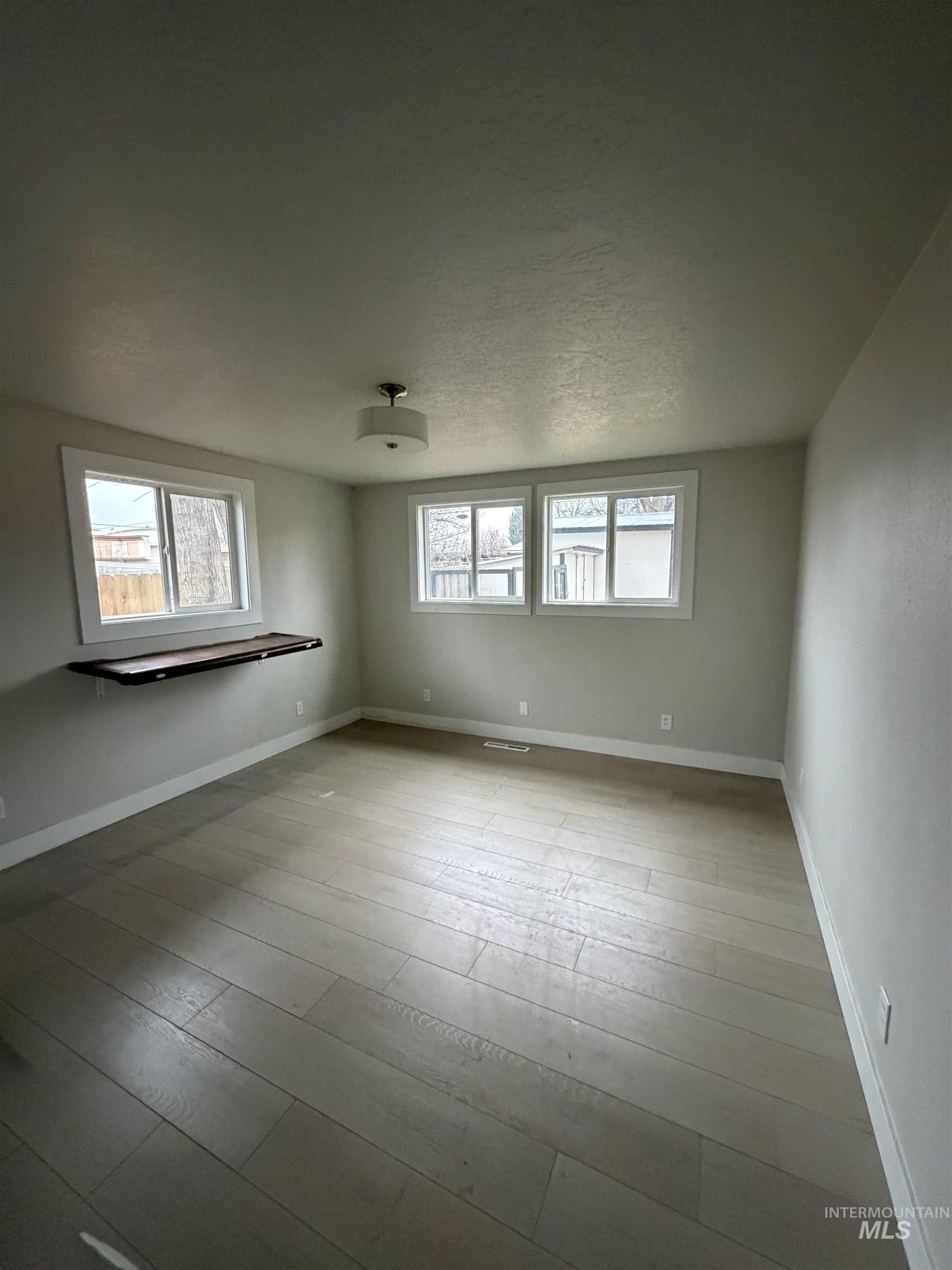 4412 W Marvin St, Boise, Idaho 83705, 4 Bedrooms, 2 Bathrooms, Residential For Sale, Price $450,000,MLS 98973622