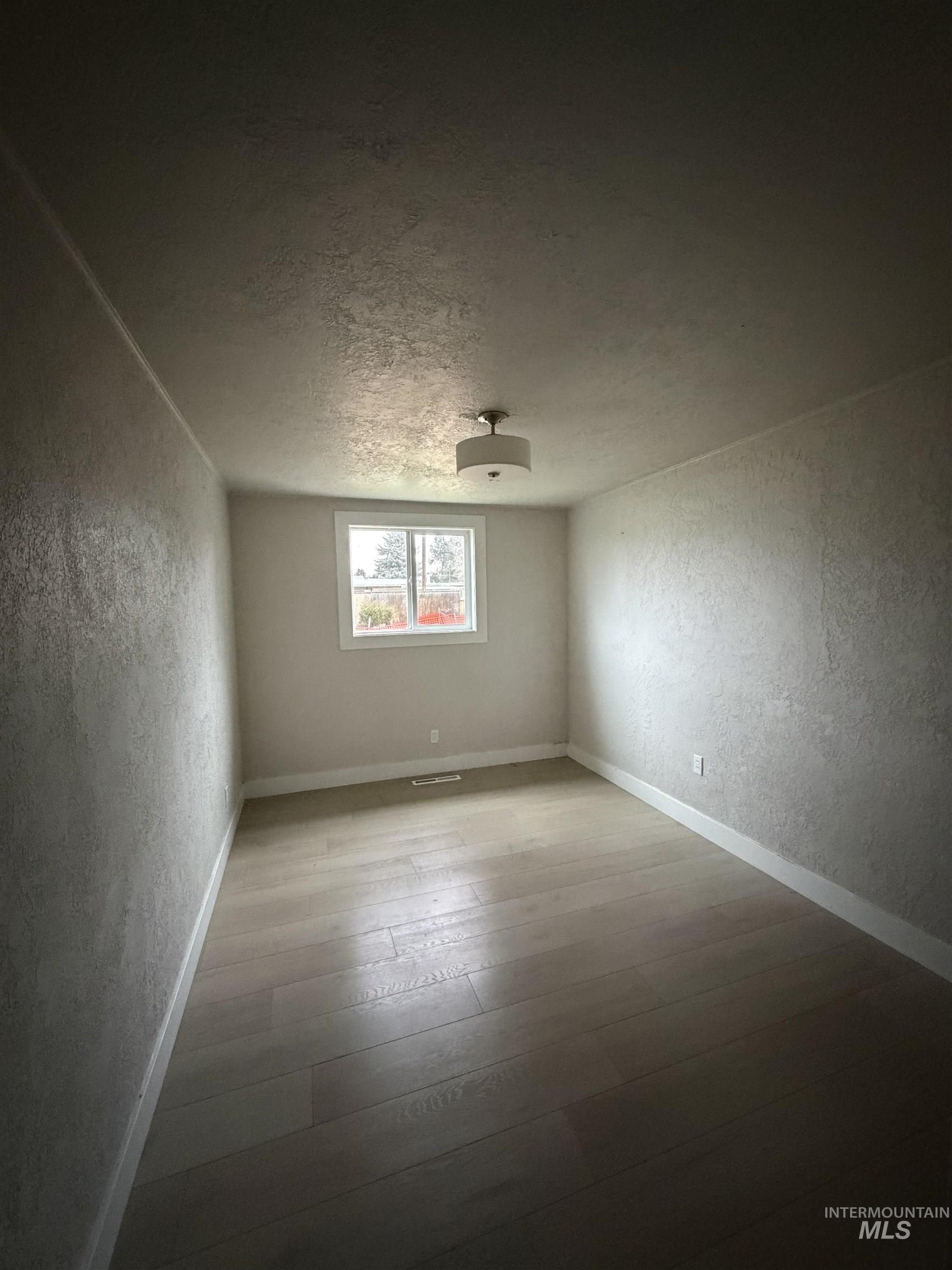 4412 W Marvin St, Boise, Idaho 83705, 4 Bedrooms, 2 Bathrooms, Residential For Sale, Price $450,000,MLS 98973622