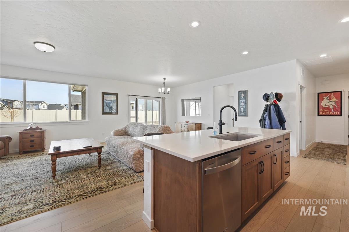 17786 N Peltzer, Nampa, Idaho 83687, 3 Bedrooms, 2 Bathrooms, Residential For Sale, Price $476,500, 98973623