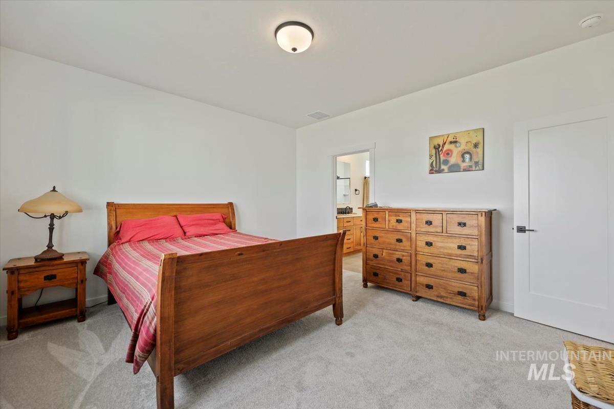 17786 N Peltzer, Nampa, Idaho 83687, 3 Bedrooms, 2 Bathrooms, Residential For Sale, Price $476,500, 98973623