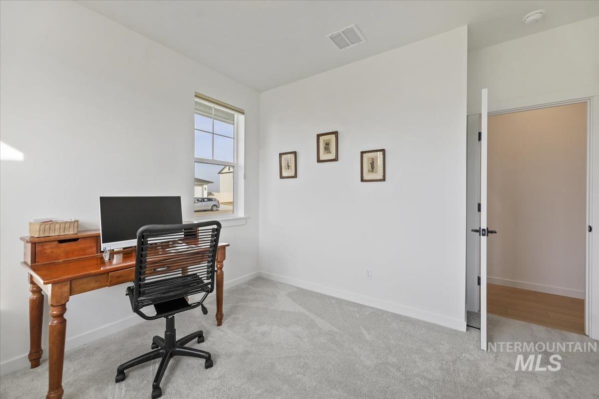 17786 N Peltzer, Nampa, Idaho 83687, 3 Bedrooms, 2 Bathrooms, Residential For Sale, Price $476,500, 98973623