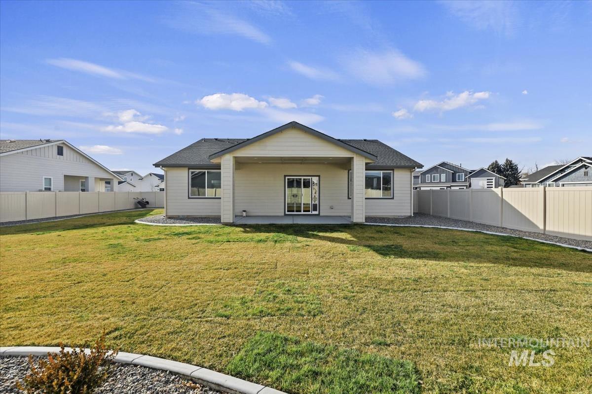 17786 N Peltzer, Nampa, Idaho 83687, 3 Bedrooms, 2 Bathrooms, Residential For Sale, Price $476,500, 98973623