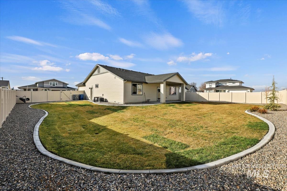 17786 N Peltzer, Nampa, Idaho 83687, 3 Bedrooms, 2 Bathrooms, Residential For Sale, Price $476,500, 98973623