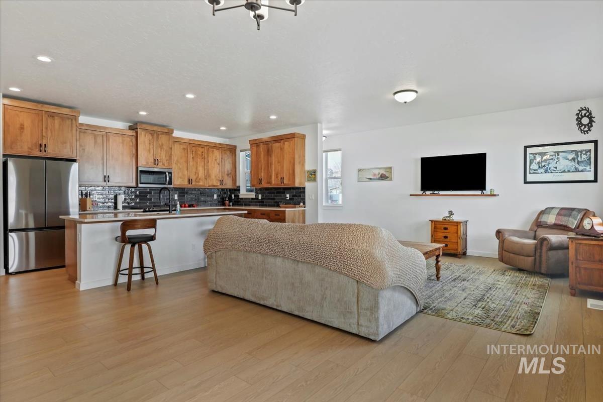 17786 N Peltzer, Nampa, Idaho 83687, 3 Bedrooms, 2 Bathrooms, Residential For Sale, Price $476,500, 98973623