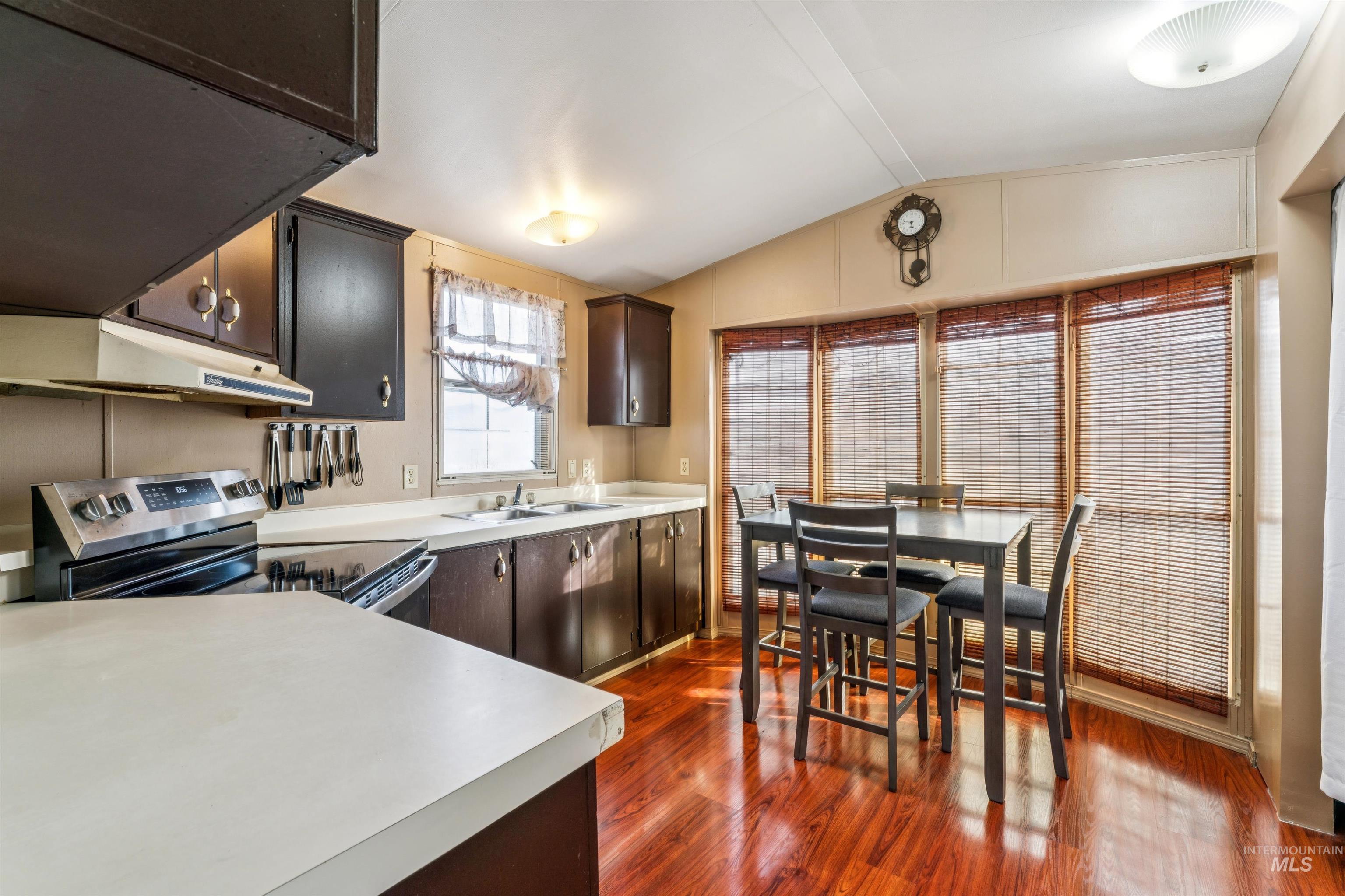 131 Adams St, Horseshoe Bend, Idaho 83629, 2 Bedrooms, 1 Bathroom, Residential For Sale, Price $225,000,MLS 98973625