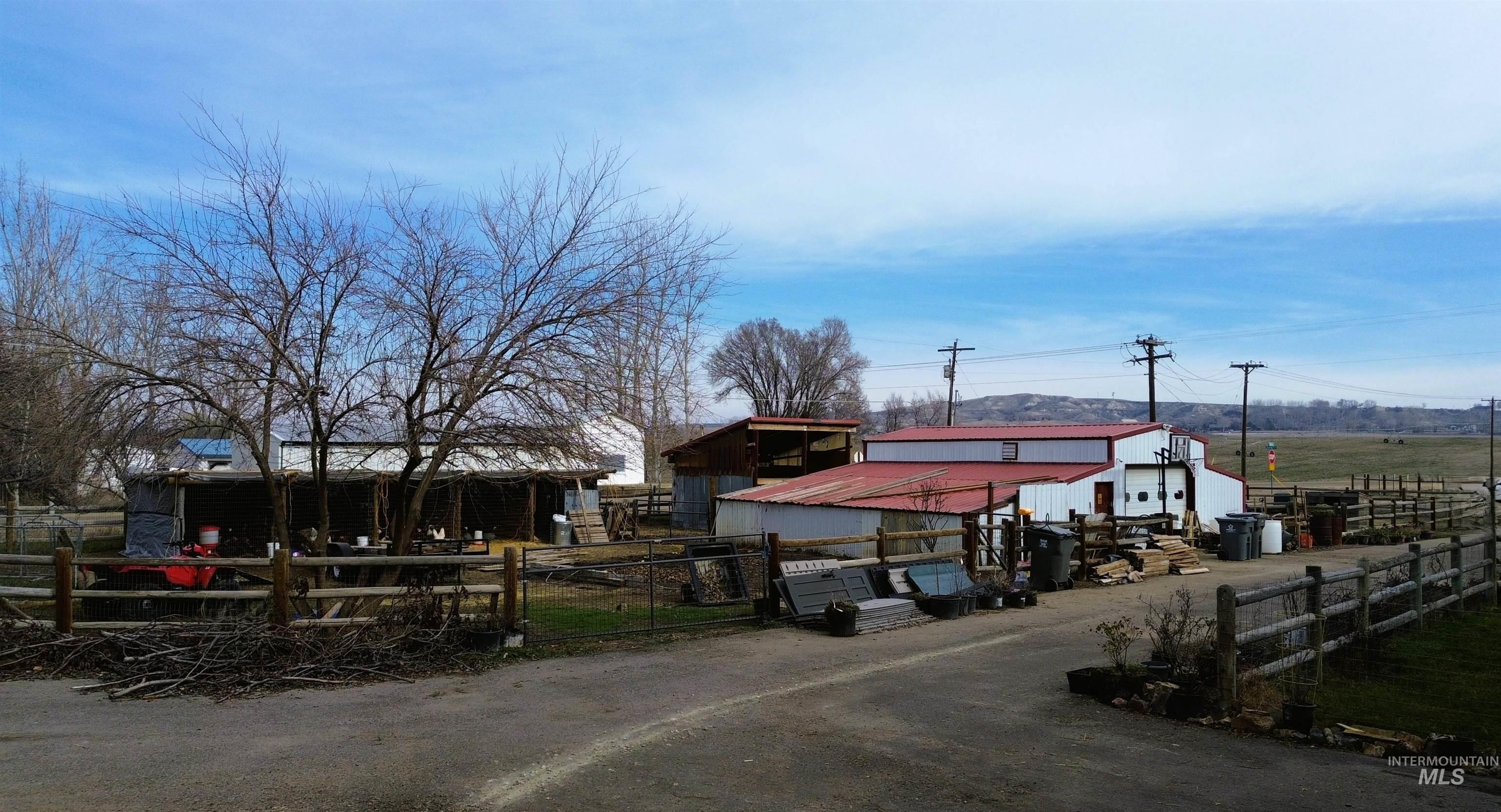 16985 Garnet Rd, Wilder, Idaho 83676-5725, 4 Bedrooms, 2 Bathrooms, Residential For Sale, Price $639,500,MLS 98973626