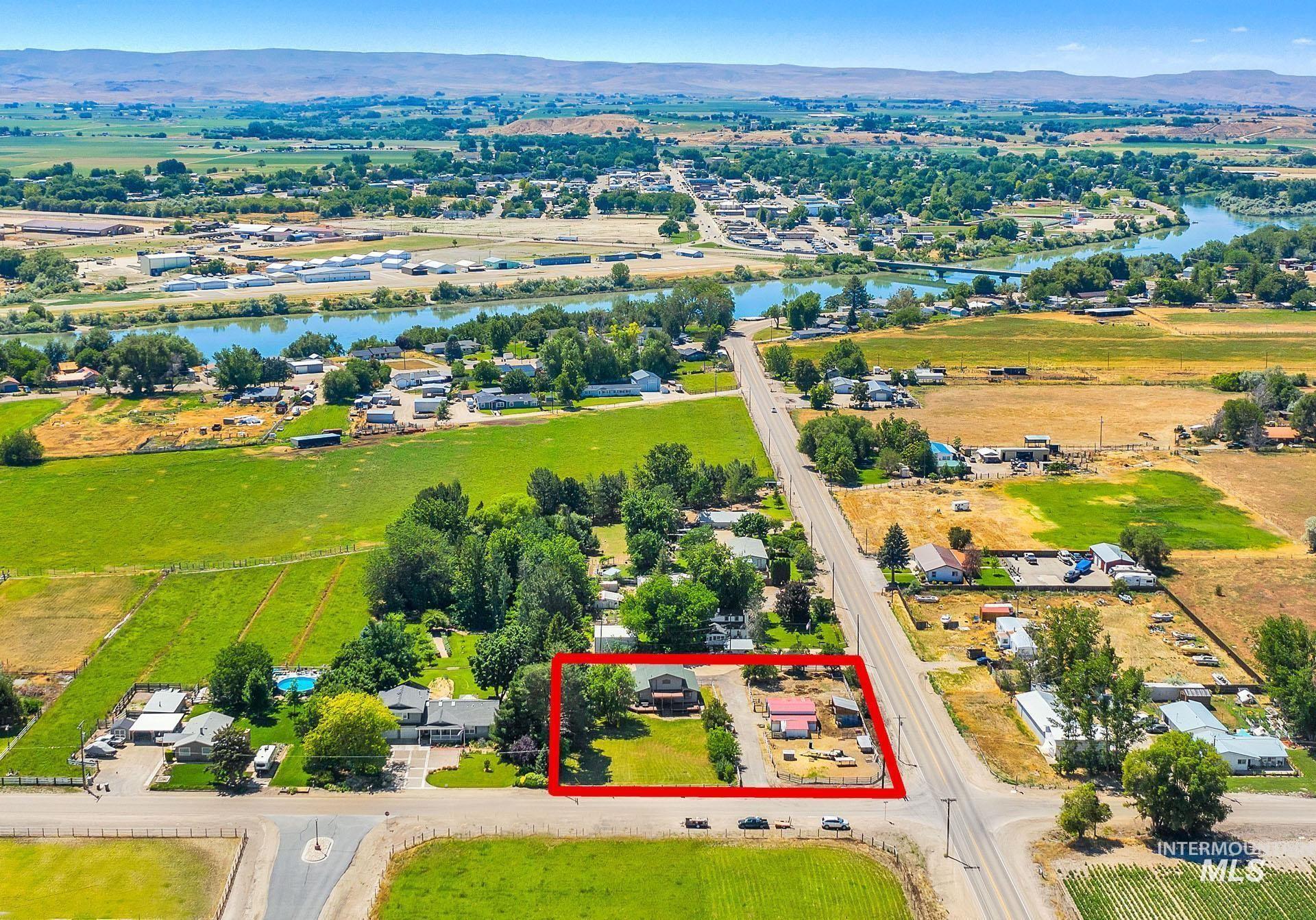16985 Garnet Rd, Wilder, Idaho 83676-5725, 4 Bedrooms, 2 Bathrooms, Residential For Sale, Price $639,500,MLS 98973626