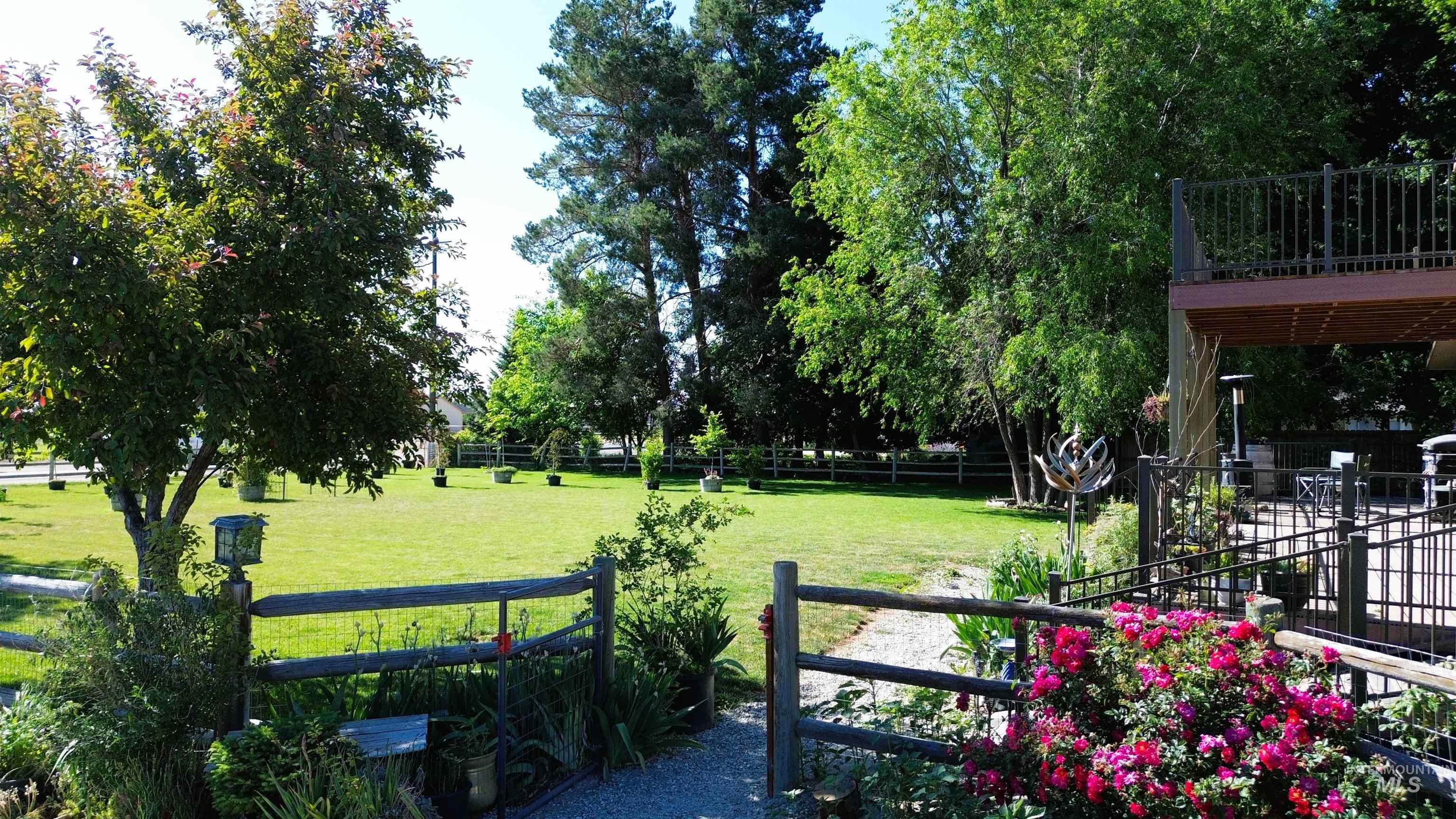 16985 Garnet Rd, Wilder, Idaho 83676-5725, 4 Bedrooms, 2 Bathrooms, Residential For Sale, Price $639,500,MLS 98973626