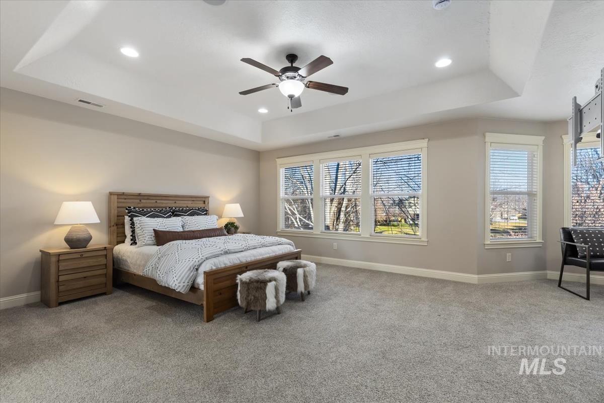 1082 E. Azan St., Meridian, Idaho 83646, 4 Bedrooms, 3 Bathrooms, Residential For Sale, Price $739,900,MLS 98973627