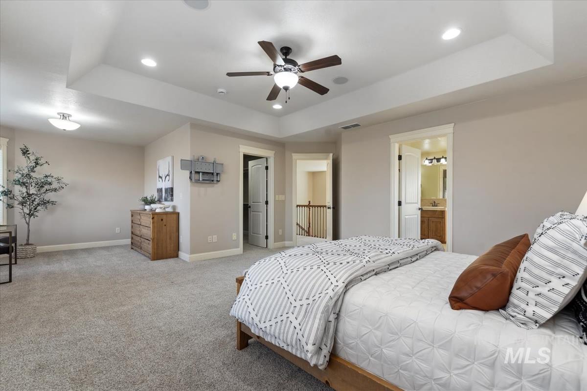 1082 E. Azan St., Meridian, Idaho 83646, 4 Bedrooms, 3 Bathrooms, Residential For Sale, Price $739,900,MLS 98973627