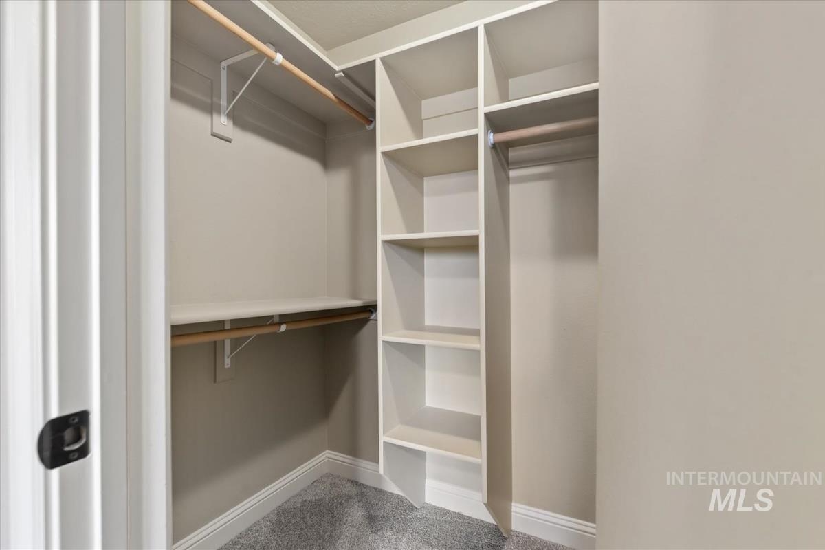 1082 E. Azan St., Meridian, Idaho 83646, 4 Bedrooms, 3 Bathrooms, Residential For Sale, Price $739,900,MLS 98973627