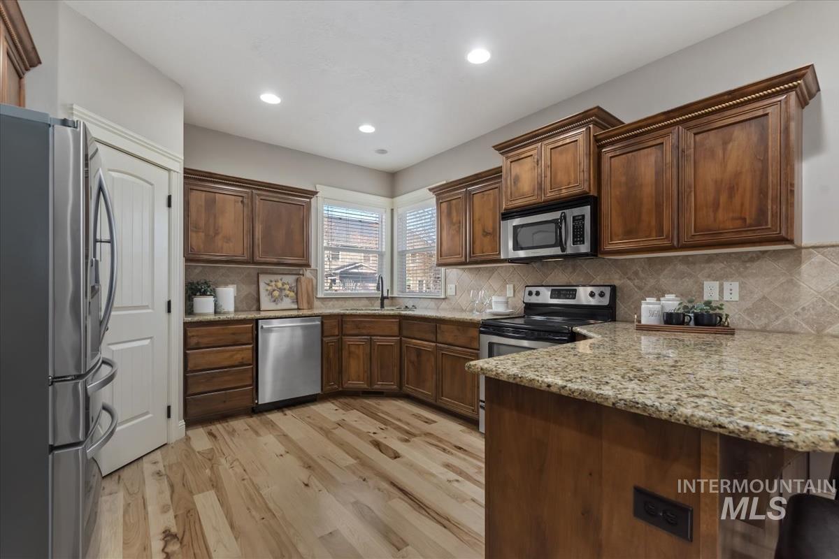 1082 E. Azan St., Meridian, Idaho 83646, 4 Bedrooms, 3 Bathrooms, Residential For Sale, Price $739,900,MLS 98973627