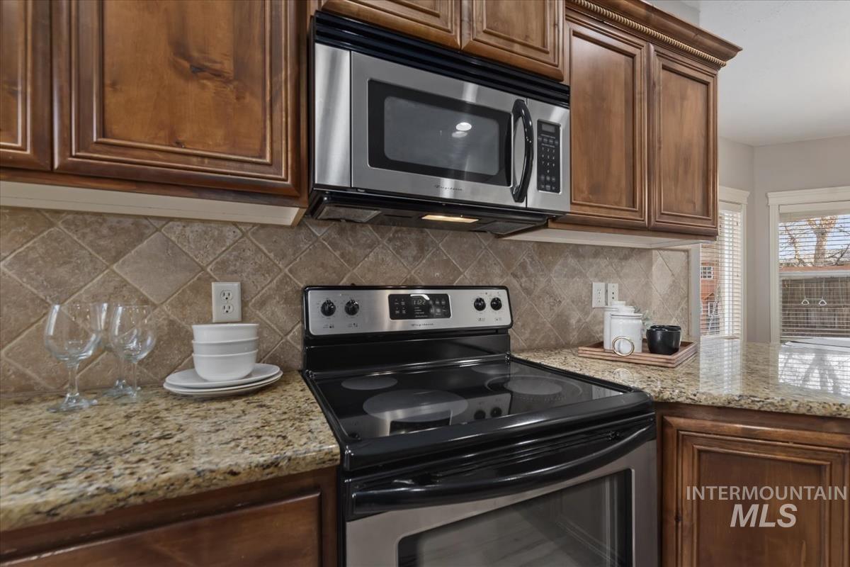 1082 E. Azan St., Meridian, Idaho 83646, 4 Bedrooms, 3 Bathrooms, Residential For Sale, Price $739,900,MLS 98973627