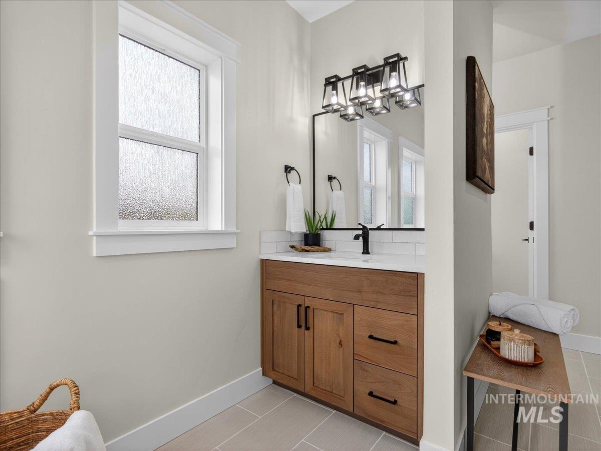 25701 Clydesdale Lane, Parma, Idaho 83660, 5 Bedrooms, 3 Bathrooms, Residential For Sale, Price $1,173,000, 98973628