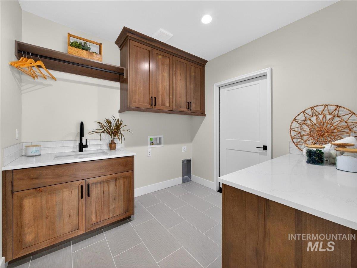 25701 Clydesdale Lane, Parma, Idaho 83660, 5 Bedrooms, 3 Bathrooms, Residential For Sale, Price $1,173,000, 98973628