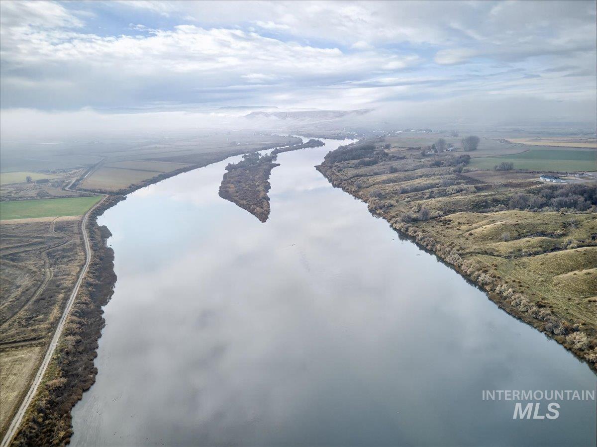 25701 Clydesdale Ln, Parma, Idaho 82605, 5 Bedrooms, 3 Bathrooms, Residential For Sale, Price $1,175,000,MLS 98973628