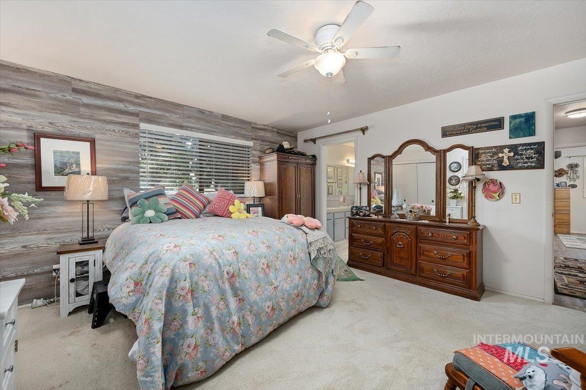 215 Willow, Hagerman, Idaho 83332, 3 Bedrooms, 2 Bathrooms, Residential For Sale, Price $750,000,MLS 98973629