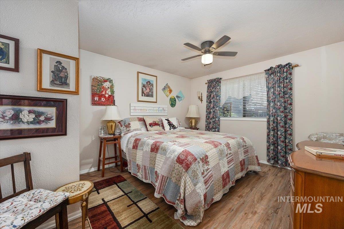 215 Willow, Hagerman, Idaho 83332, 3 Bedrooms, 2 Bathrooms, Residential For Sale, Price $750,000,MLS 98973629