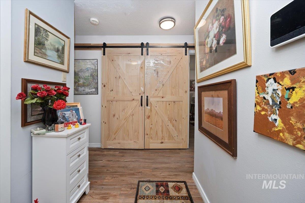 215 Willow, Hagerman, Idaho 83332, 3 Bedrooms, 2 Bathrooms, Residential For Sale, Price $750,000,MLS 98973629