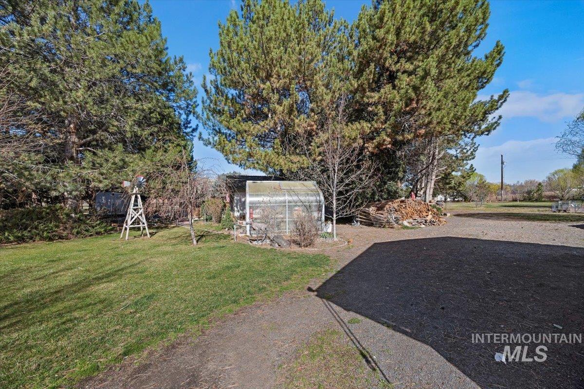 215 Willow, Hagerman, Idaho 83332, 3 Bedrooms, 2 Bathrooms, Residential For Sale, Price $750,000,MLS 98973629