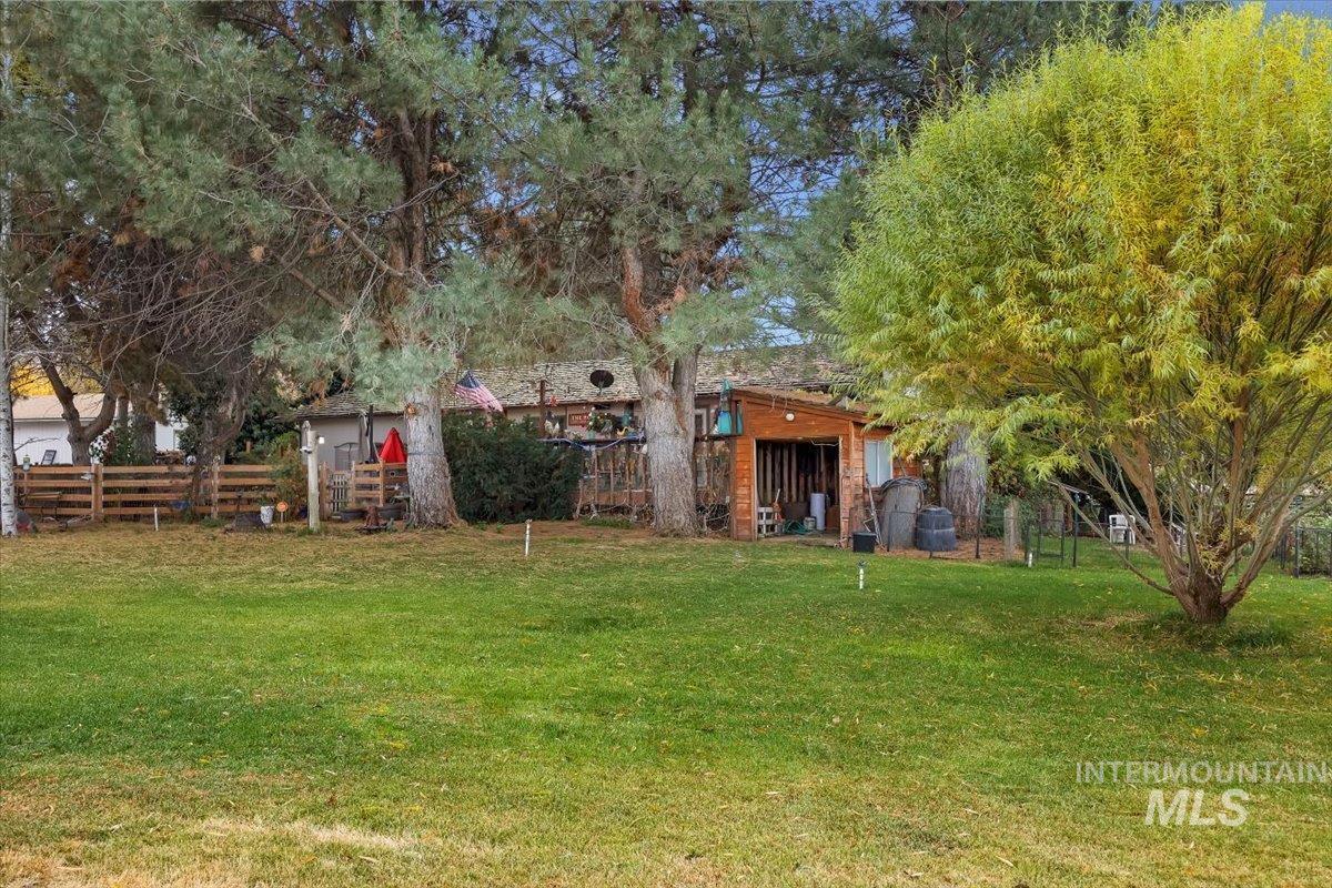 215 Willow, Hagerman, Idaho 83332, 3 Bedrooms, 2 Bathrooms, Residential For Sale, Price $750,000,MLS 98973629