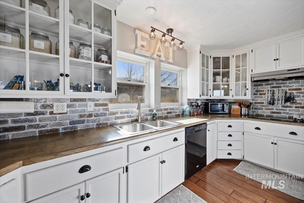 899 E 500 S, Declo, Idaho 83323, 6 Bedrooms, 3.5 Bathrooms, Residential For Sale, Price $749,000,MLS 98973632