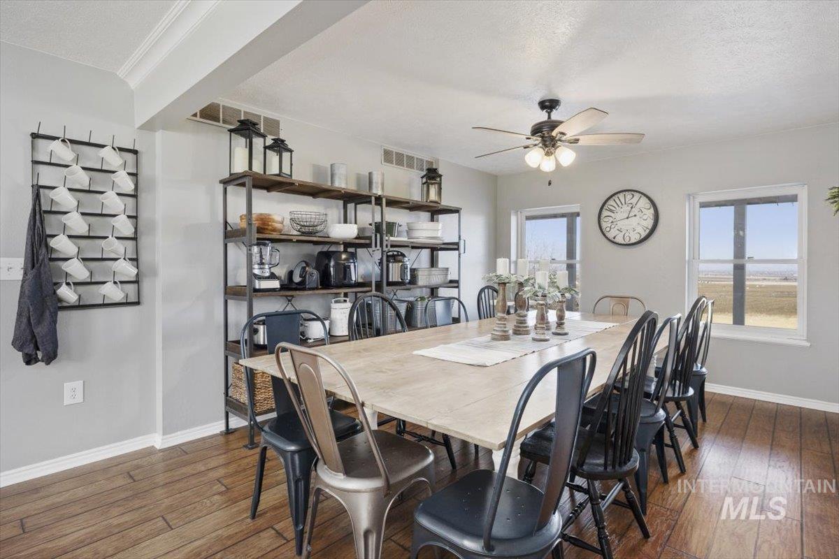 899 E 500 S, Declo, Idaho 83323, 6 Bedrooms, 3.5 Bathrooms, Residential For Sale, Price $749,000,MLS 98973632