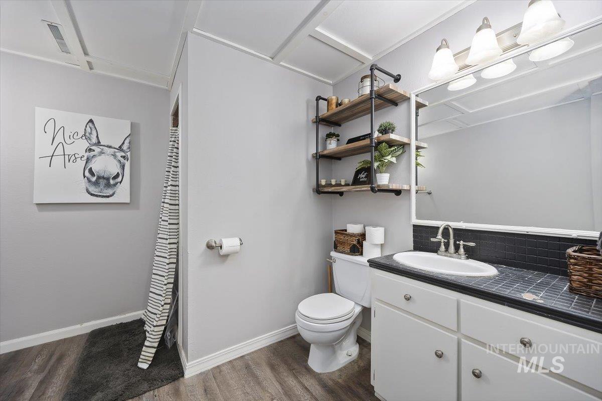 899 E 500 S, Declo, Idaho 83323, 6 Bedrooms, 3.5 Bathrooms, Residential For Sale, Price $749,000,MLS 98973632