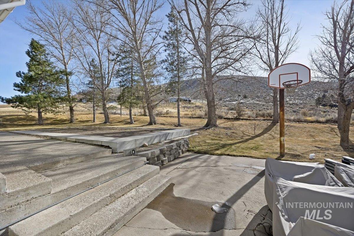 899 E 500 S, Declo, Idaho 83323, 6 Bedrooms, 3.5 Bathrooms, Residential For Sale, Price $749,000,MLS 98973632