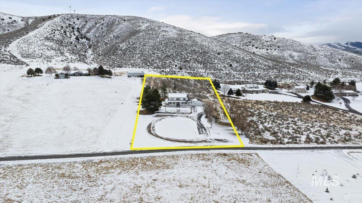 899 E 500 S, Declo, Idaho 83323, 6 Bedrooms, 3.5 Bathrooms, Residential For Sale, Price $749,000,MLS 98973632