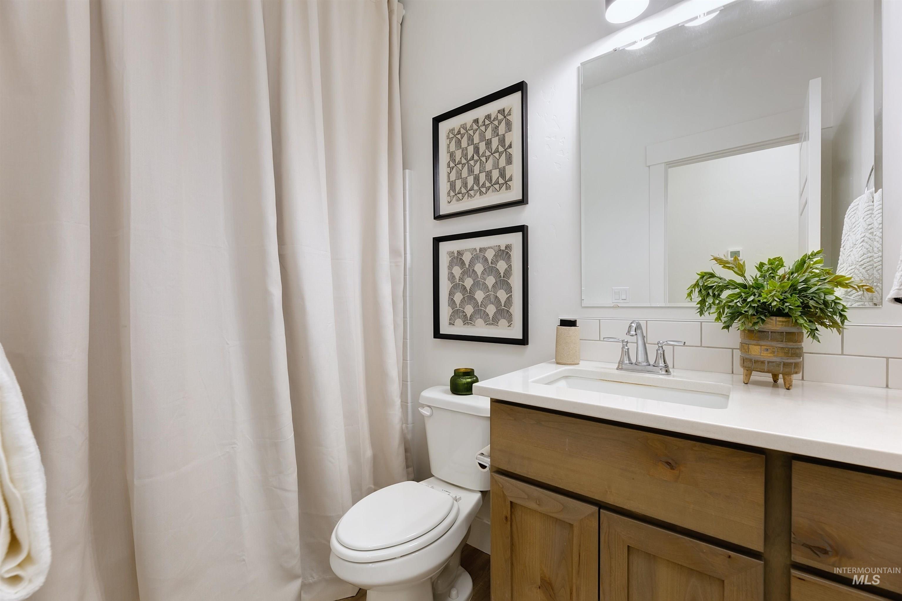 6102 W Doublerock Drive, Meridian, Idaho 83646, 4 Bedrooms, 2 Bathrooms, Residential For Sale, Price $530,000,MLS 98973637