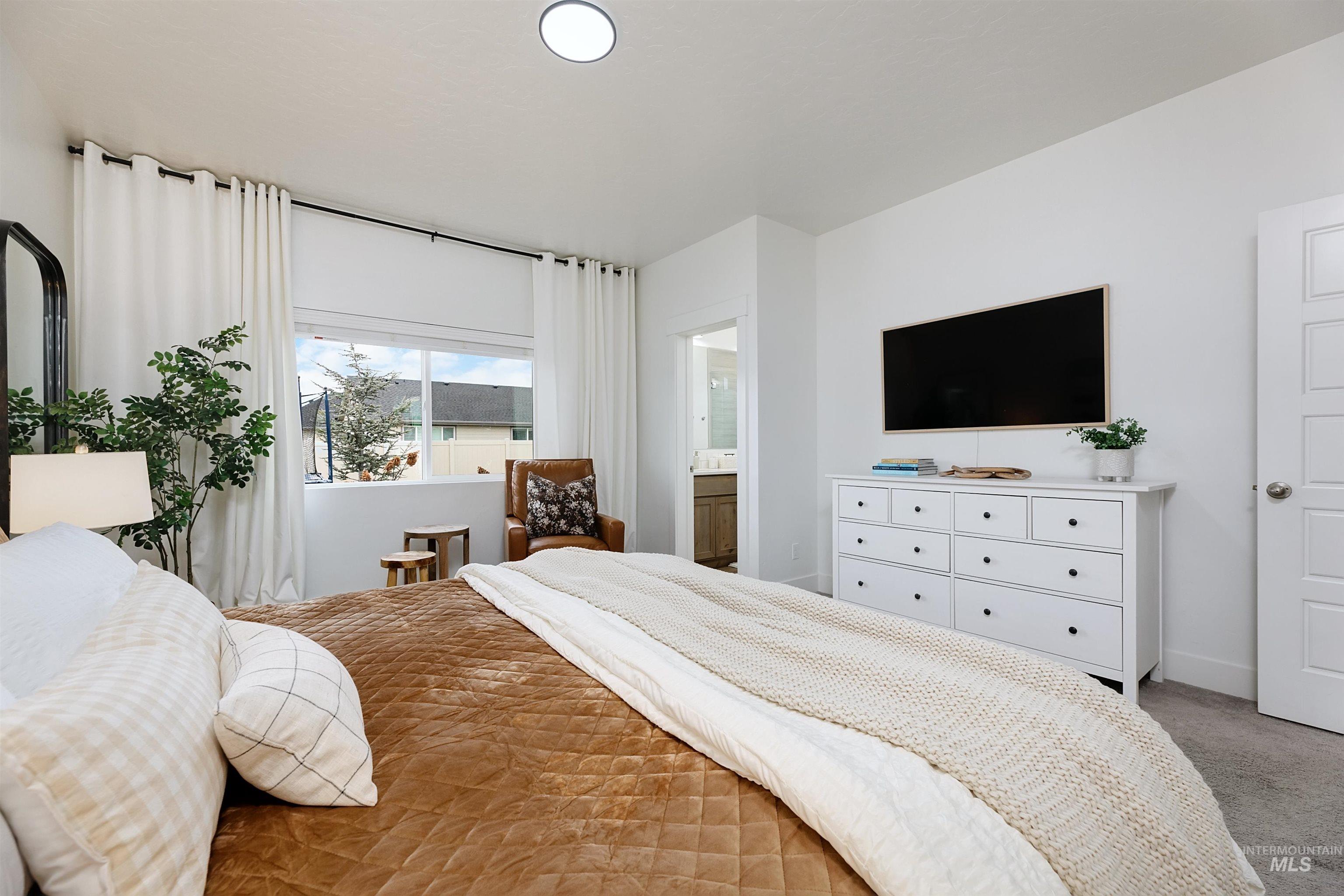 6102 W Doublerock Drive, Meridian, Idaho 83646, 4 Bedrooms, 2 Bathrooms, Residential For Sale, Price $530,000,MLS 98973637