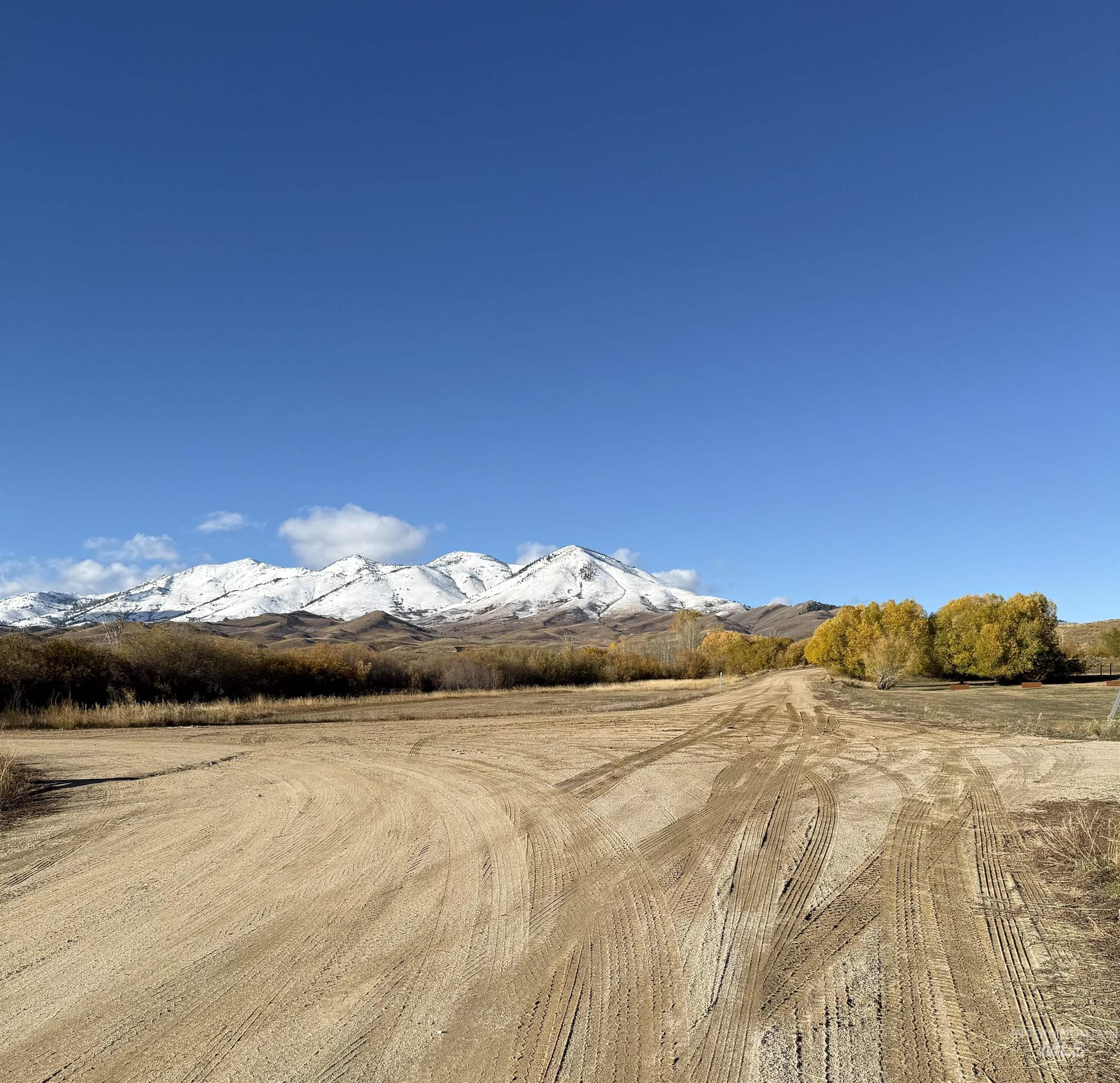 120 Quarter Trail, Fairfield, Idaho 83327-0000, 1 Bedroom, 1 Bathroom, Residential For Sale, Price $330,000,MLS 98973638