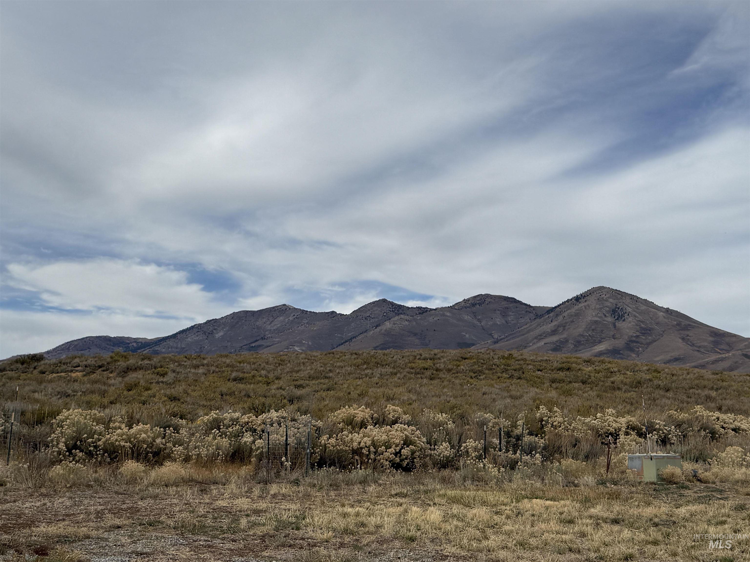 120 Quarter Trail, Fairfield, Idaho 83327-0000, 1 Bedroom, 1 Bathroom, Residential For Sale, Price $330,000,MLS 98973638