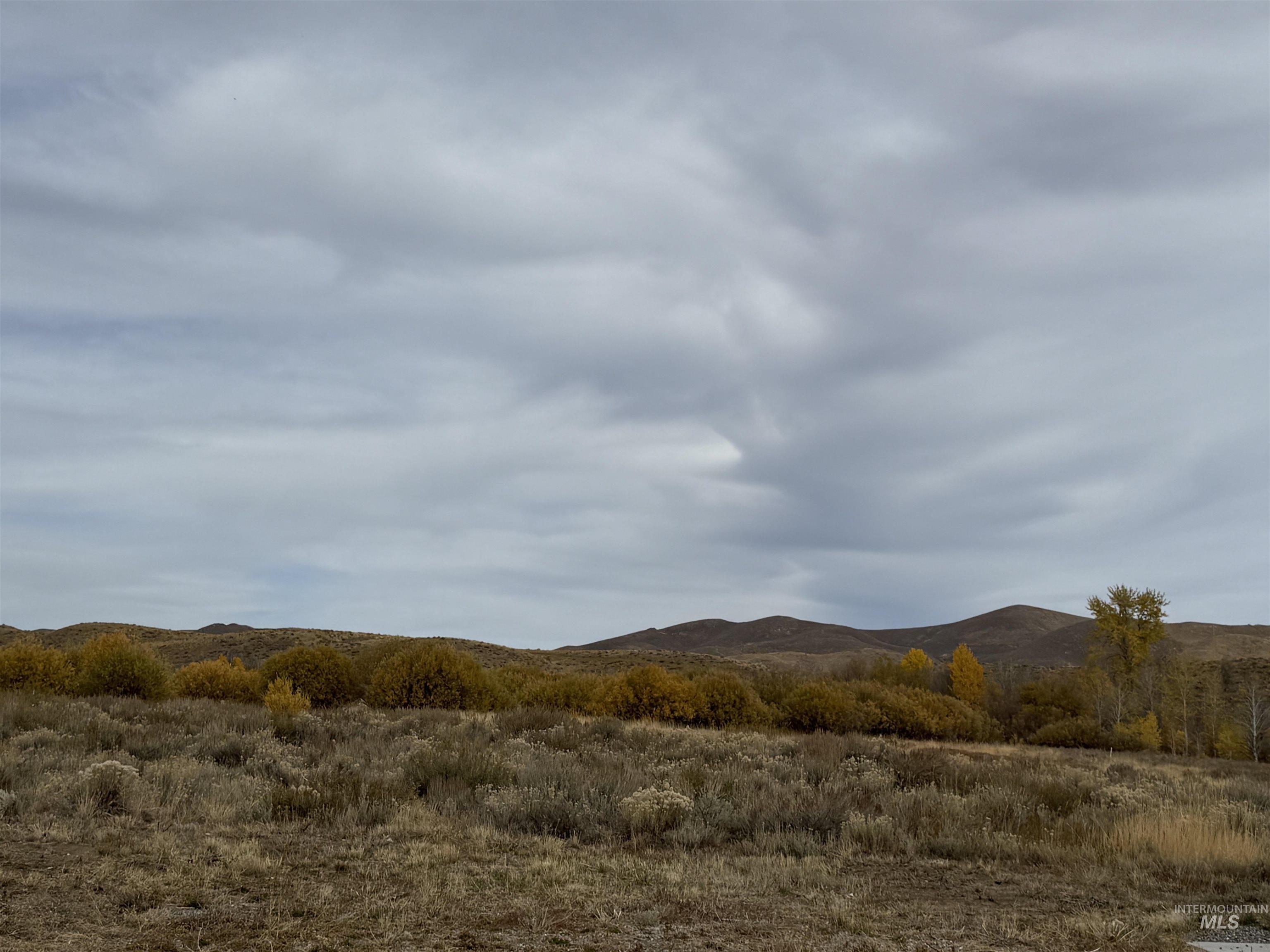 120 Quarter Trail, Fairfield, Idaho 83327-0000, 1 Bedroom, 1 Bathroom, Residential For Sale, Price $330,000,MLS 98973638